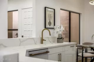 Photo #4: 6987456 Listing 