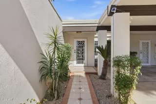 Photo #2: 6987496 Listing