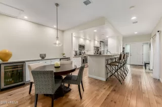 Photo #1: 6987548 Listing 