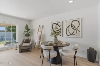 Photo #6: 6987574 Listing