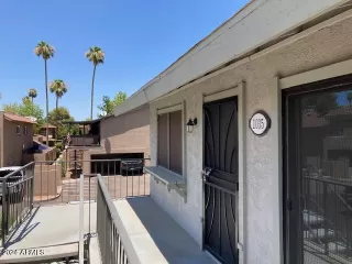 Photo #2: 6987617 Listing