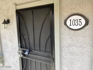 Photo #3: 6987617 Listing