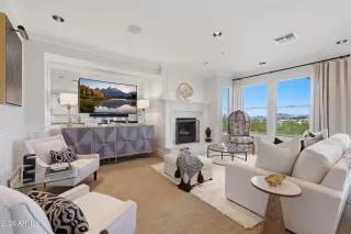 Photo #4: 6987651 Listing