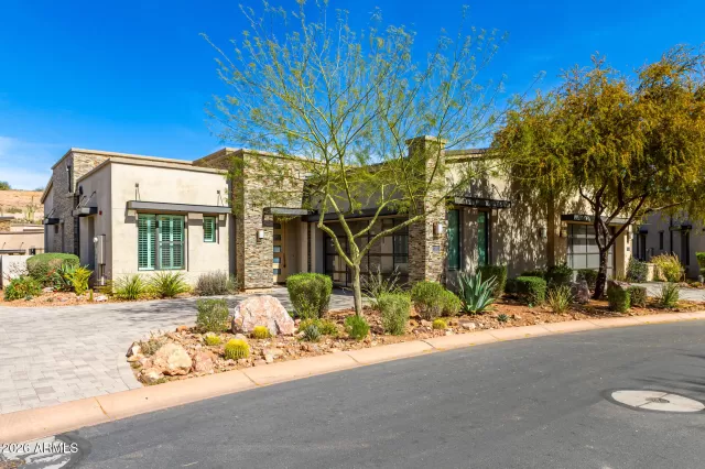 MLS: 6987865 Condo For Sale