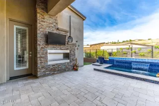 Photo #2: 6987865 Listing