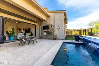 Photo #3: 6987865 Listing