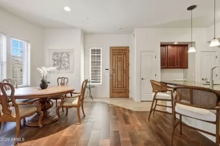 Photo #3: 6987953 Listing