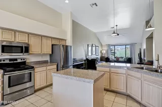 Photo #3: 6988011 Listing