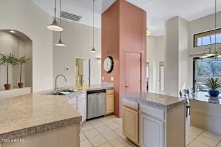 Photo #5: 6988011 Listing