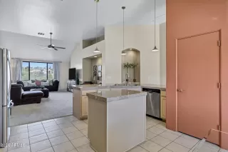 Photo #6: 6988011 Listing