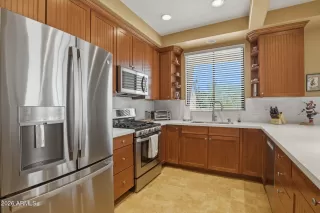 Photo #5: 6988026 Listing 