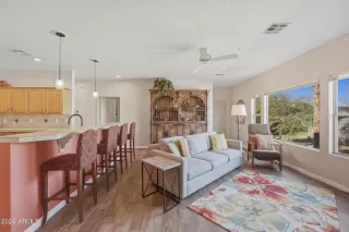 Photo #4: 6988258 Listing 