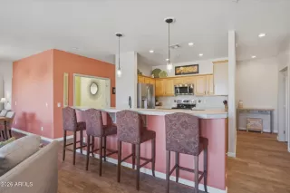 Photo #5: 6988258 Listing 