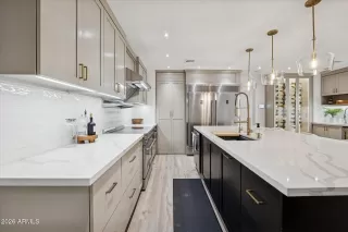 Photo #4: 6988289 Listing 