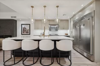 Photo #5: 6988289 Listing 