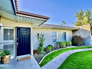 Photo #6: 6988326 Listing