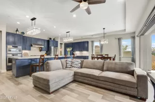 Photo #4: 6988367 Listing 