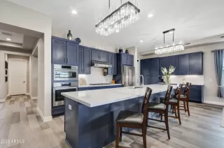 Photo #5: 6988367 Listing 