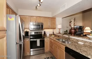 Photo #6: 6988473 Listing