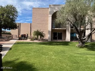 Photo #3: 6988564 Listing