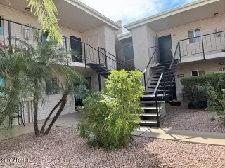 Photo #4: 6988564 Listing