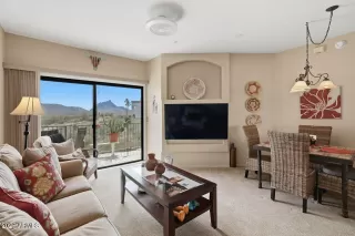 Photo #2: 6988684 Listing