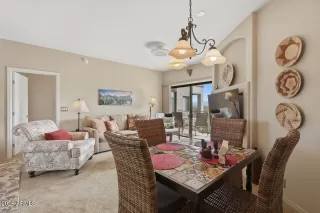 Photo #4: 6988684 Listing