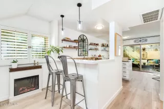 Photo #4: 6988693 Listing 