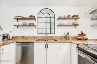 Photo #6: 6988693 Listing 