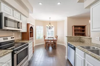 Photo #3: 6988712 Listing