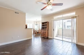 Photo #5: 6988712 Listing