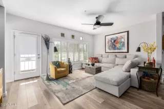 Photo #3: 6988723 Listing