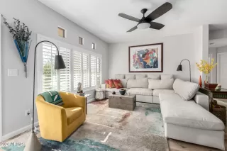 Photo #4: 6988723 Listing