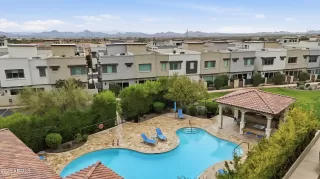 Photo #5: 6988869 Listing 