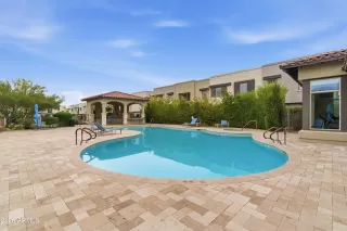 Photo #6: 6988869 Listing 