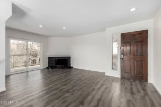 Photo #5: 6989113 Listing 