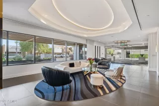 Photo #4: 6989290 Listing