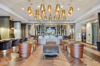 Photo #5: 6989290 Listing