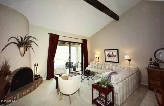 Photo #5: 6989295 Listing