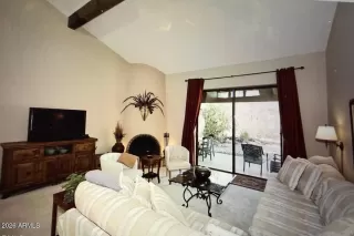 Photo #6: 6989295 Listing