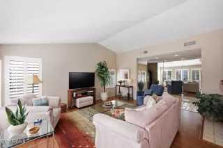 Photo #2: 6989335 Listing 