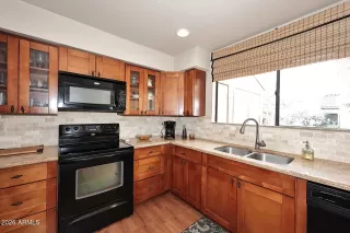 Photo #6: 6989335 Listing 