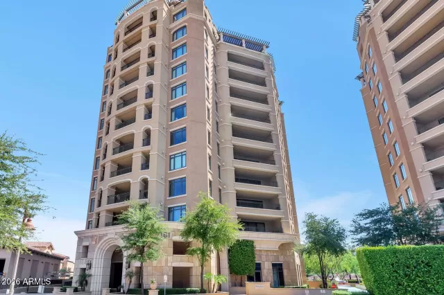 MLS: 6989442 Condo For Sale