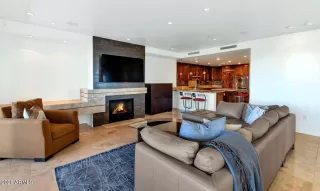 Photo #3: 6989442 Listing