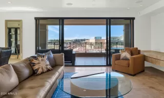 Photo #4: 6989442 Listing