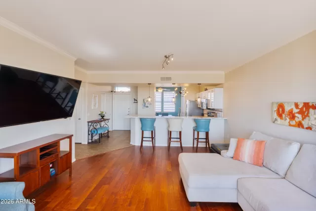 MLS: 6989582 Condo For Sale