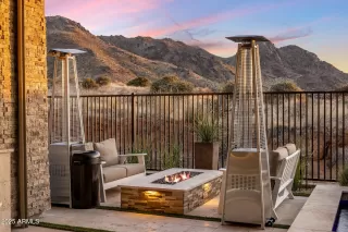 Photo #3: 6989759 Listing