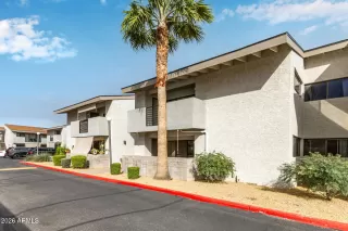 Photo #3: 6989823 Listing