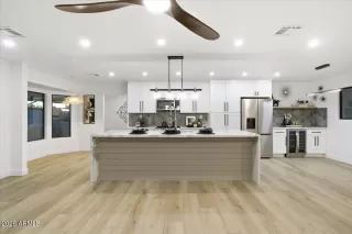 Photo #2: 6989890 Listing 