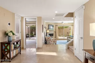 Photo #5: 6989895 Listing